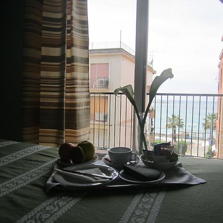 Hotel Elisabetta Сестри-Леванте Экстерьер фото