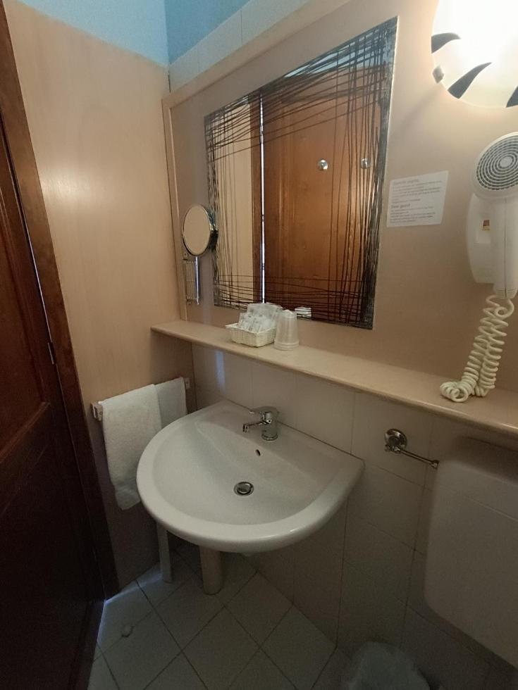 Hotel Elisabetta Сестри-Леванте Экстерьер фото