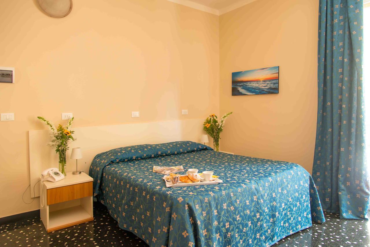 Hotel Elisabetta Сестри-Леванте Экстерьер фото
